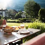 & Naturhotel Outside 4*