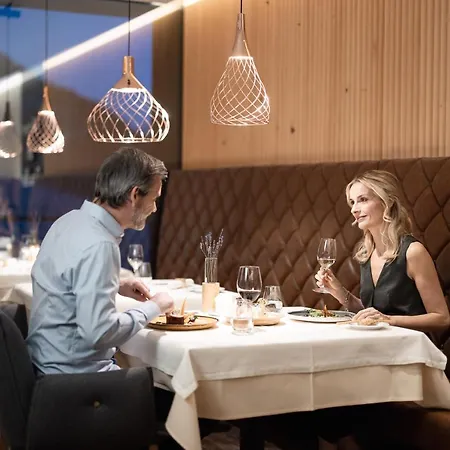 & Naturhotel Outside 4*