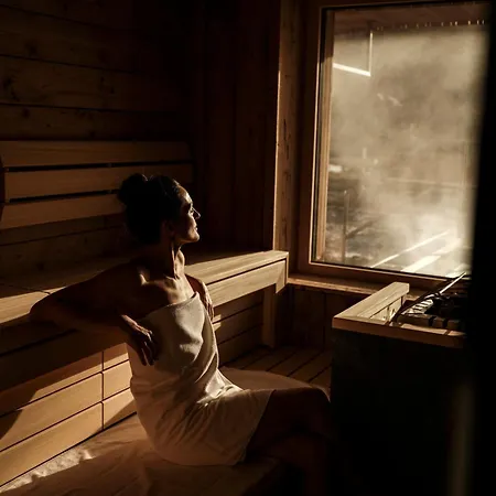 & Naturhotel Outside