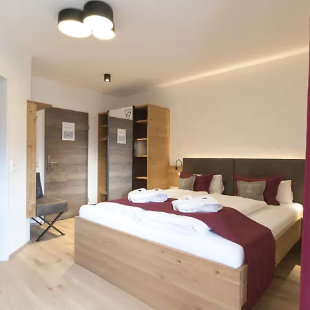 & Naturhotel Outside