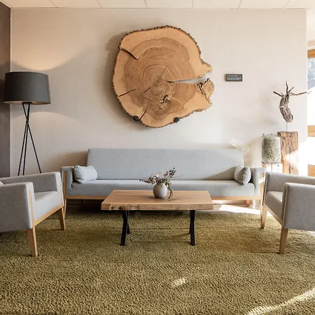 & Naturhotel Outside فندق 4*