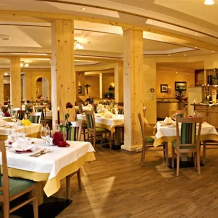 Hotel & Naturhotel Outside 4*