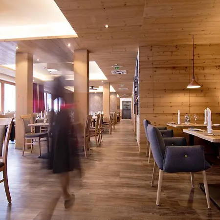 & Naturhotel Outside 4*