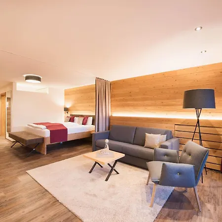 Hotel & Naturhotel Outside 4*
