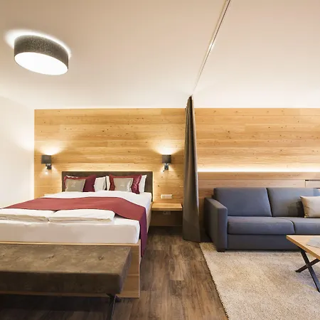 & Naturhotel Outside 4*