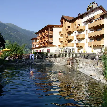 & Naturhotel Outside