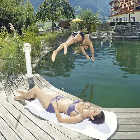 & Naturhotel Outside 4*
